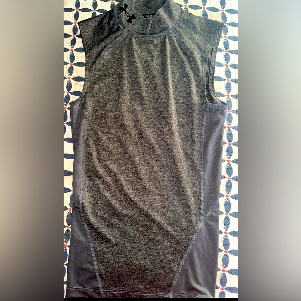 Under Armour Hear Gear Mock Neck